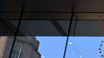 Apple no permite que se vendan apps para sus productos fuera de su App Store, por lo que se le acusa de prácticas monopólicas.