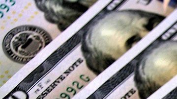 Podrías poner en peligro tu dinero al compartir este tipo de fotos en redes sociales.