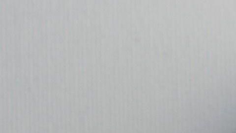 Si es necesario utilizar efectivo o tarjeta de débito, los expertos aconsejan utilizar desinfectante de manos inmediatamente después de pagar.