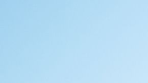 La exposición prolongada al sol y la migraña son algunas de las causas del dolor de cabeza en los menores.