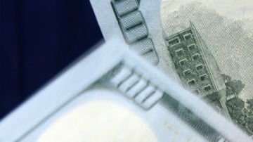 Economistas creen que los billetes de $100 deberían ser retirados de la circulación.