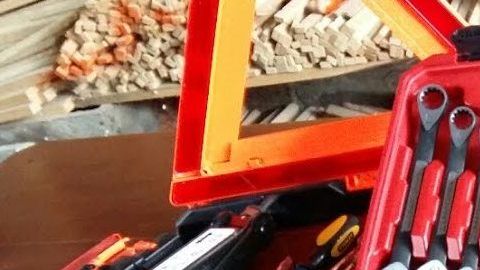 Kit de herramientas para auto.