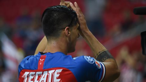 El delantero de las Chivas llegó a 10 goles en el Apertura 2019.