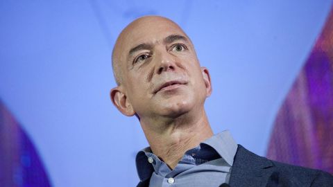 El patrimonio neto de Bezos creció un promedio de 34% en los últimos cinco años.