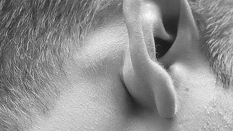 Seis de cada diez estadounidenses aseguró que el distanciamiento social ha aumentado su deseo de intimidad física.