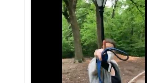 Cooper vs Cooper: mujer grabada en actitud histérica