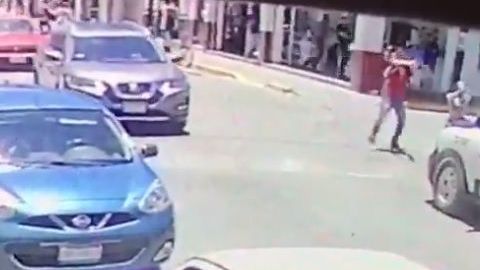 Ataque directo a policías en México.