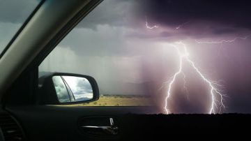 Aunque hay quien asegura que el auto es el lugar más seguro durante una tormenta, hay caso s que han demostrado lo contrario.