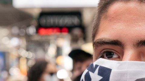 112609476_tv061738476