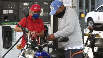 El Estado venezolano subsidia la gasolina desde 1945.