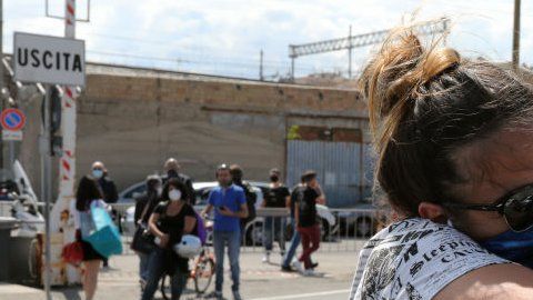 Mirar para lados opuestos es una de las recomendaciones.