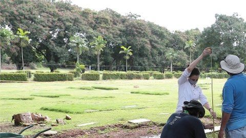 Los restos fueron exhumados del cementerio Jardín de Paz de Ciudad de Panamá.