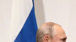 Vladimir Putin (izq.), Narendra Modi (centro) y Xi Jinping.