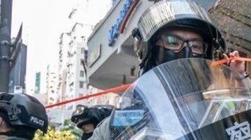 La policía china prohibió la marcha con que el 1 de julio se celebra el traspaso de Hong Kong a China en 1997.