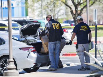 La policía investiga un quinto bombardeo en una ubicación de FedEx en Austin