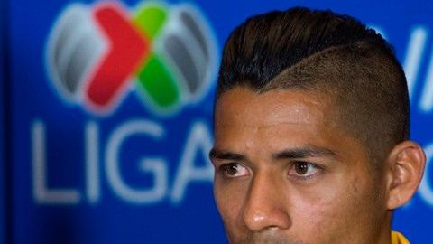 Javier Aquino quiere seguir en Tigres, o al menos así lo dejó entrever con medios.