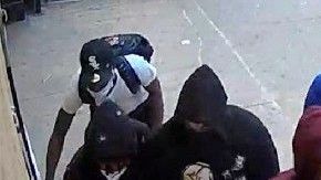 Sospechosos en West Broadway, 1 de junio