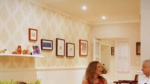 AMLO muestra su departamento.