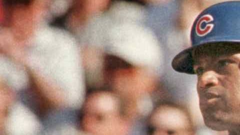 Sammy Sosa es el único pelotero de la historia de Ligas Mayores con tres temporadas con más de 60 cuadrangulares.