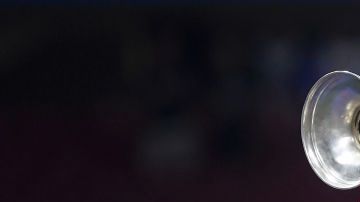 Liverpool levantando el trofeo de la Champions League en 2019.