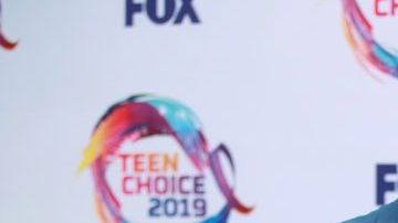 Nikki Bella y su prometido Artem Chigvintsev.