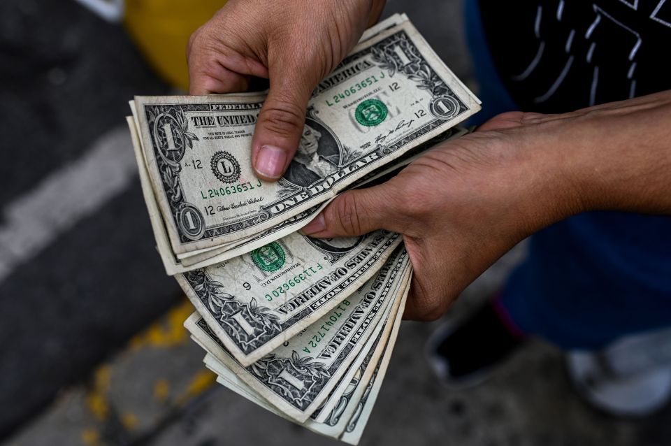 ¿A cuánto está el dólar en México? Junio 19 del 2020. El peso se