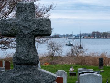 En Hart Island se entierran varios cuerpos de fallecidos por coronavirus en la ciudad de Nueva York.