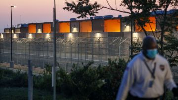 Los centros de detención son focos peligrosos de contagio.