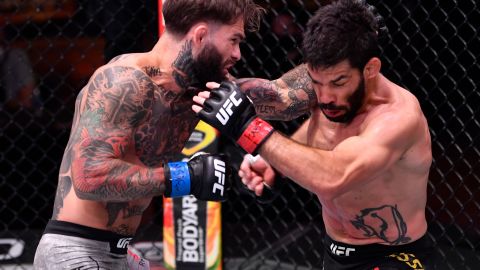 Cody Garbrandt y Raphael Assuncao