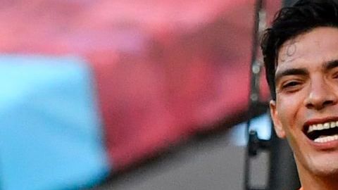 Raúl Jiménez celebrando una anotación con los Wolves.