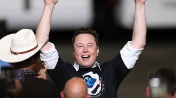 Elon Musk Jeff Bezos Twitter críticas SpaceX carrera espacial Amazon Tesla
