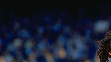 Ruud Gullit y Diego Maradona en un partido entre Milan y Napoli.