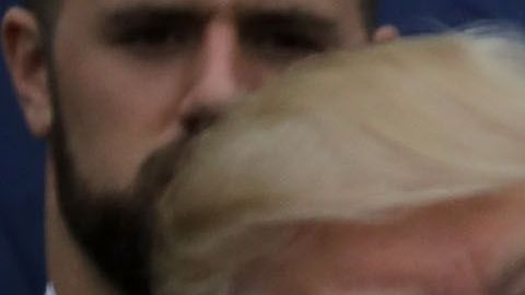 Donald Trump no dejó pasar el mensaje de la NFL sobre la forma de abordar el tema del racismo.