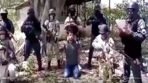 VIDEO: CJNG interroga a sicario del Abuelo Farías, el narco que derrotó al Mencho