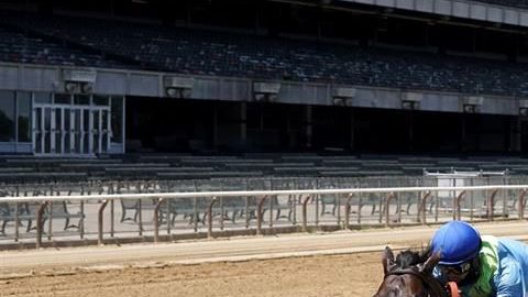 Acción del sábado en el hipódromo de Belmont Park, Nueva York.