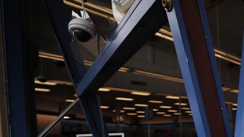 Daños por los saqueos en  una tienda de Emeryville, California el 31 de mayo.