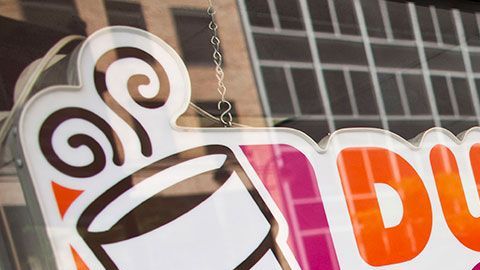 La empresa también ofrecerá a sus empleados una educación universitaria en línea.