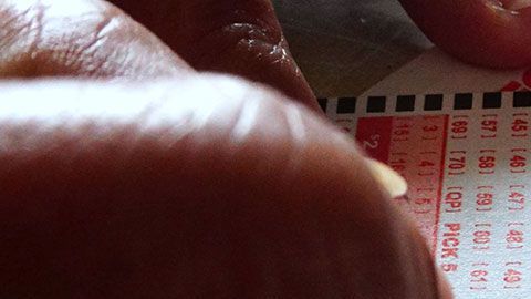 Este había sido el último boleto que había comprado el hombre.