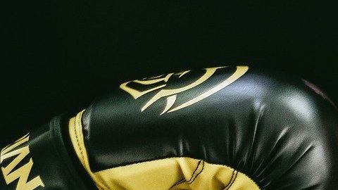 mujer ejercicio-fuerte-StockSnap-Pixabay