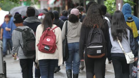 El inicio del año escolar y los tiroteos en EEUU traen miedo a las familias.