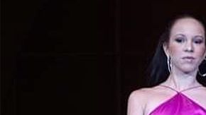 Paola Ivana Seco, antes en pasarela y ahora, detenida en Texas