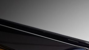 El radiador de un auto está protegido por la parrilla del vehículo,sin embargo acumula impurezas durante el camino por lo cual es indispensable mantenerlo limpio.