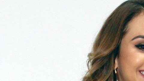 La chica del clima despierta pasiones.