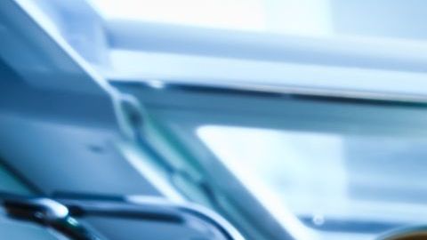 Pareciera que la puerta del refrigerador es el sitio idóneo para estos envases.