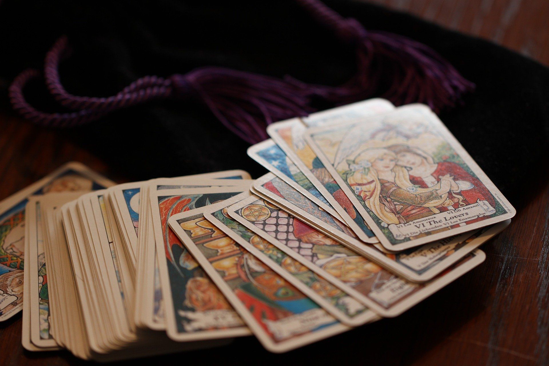 La carta de los enamorados ¿qué significa en el tarot? - La Raza
