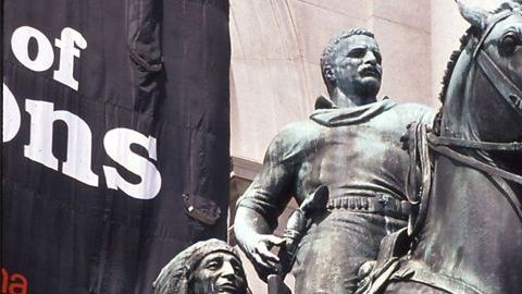 La estatua Theodore Roosevelt.