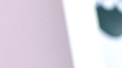 Se aprecia a la actriz y al basquetbolista disfrutando de la cena.