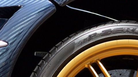 La nueva generación de llantas Pirelli cuenta con un sistema antipinchazos y sellador de orificios.