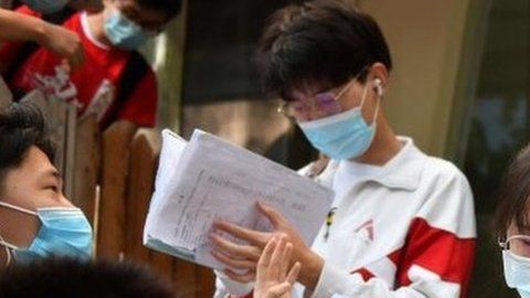 Esta edición del gaokao se celebró con medidas contra el coronavirus.