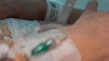 De acuerdo a los investigadores, el contagio ocurrió a través del cordón umbilical.